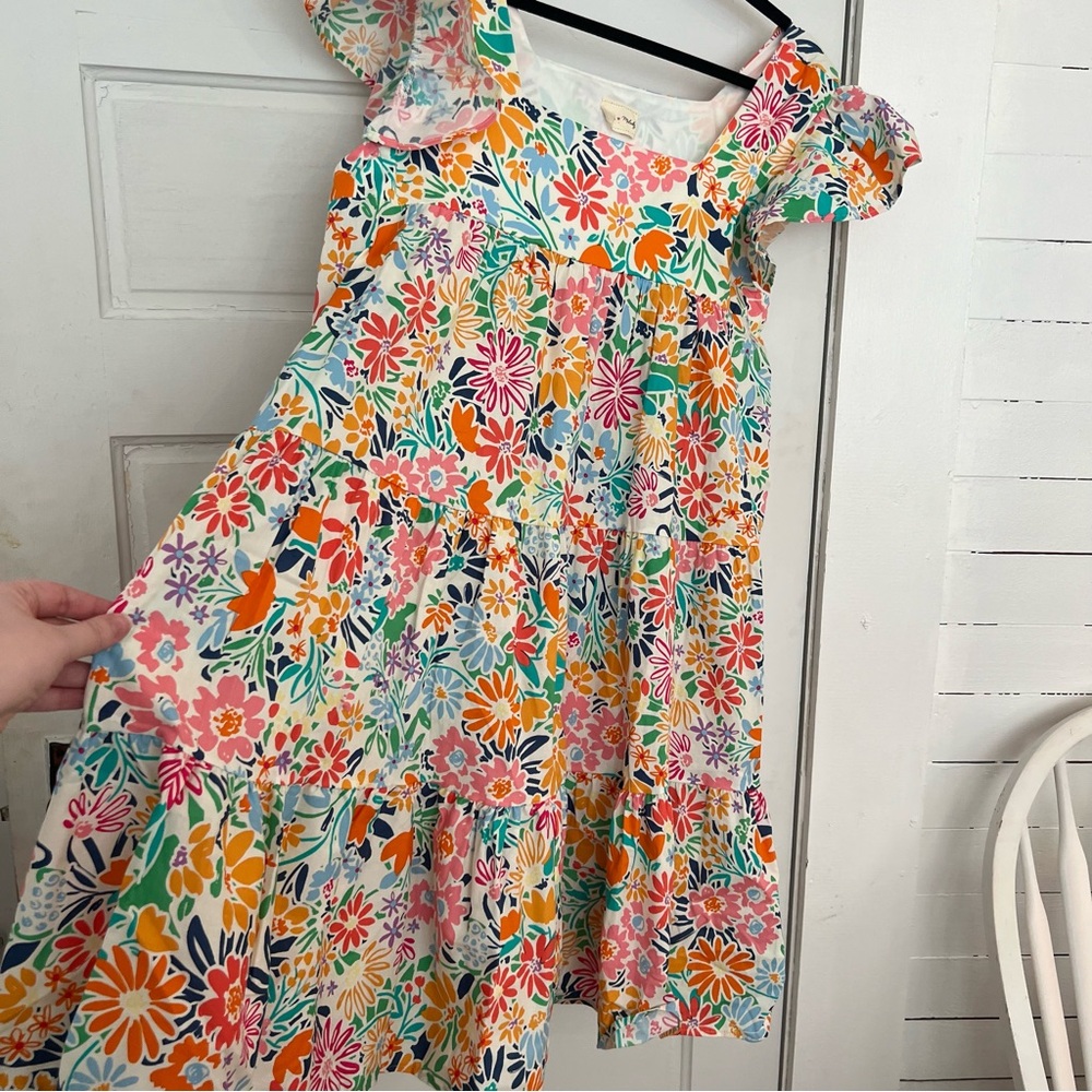Boutique white floral tiered midi dress with flutter sleeves